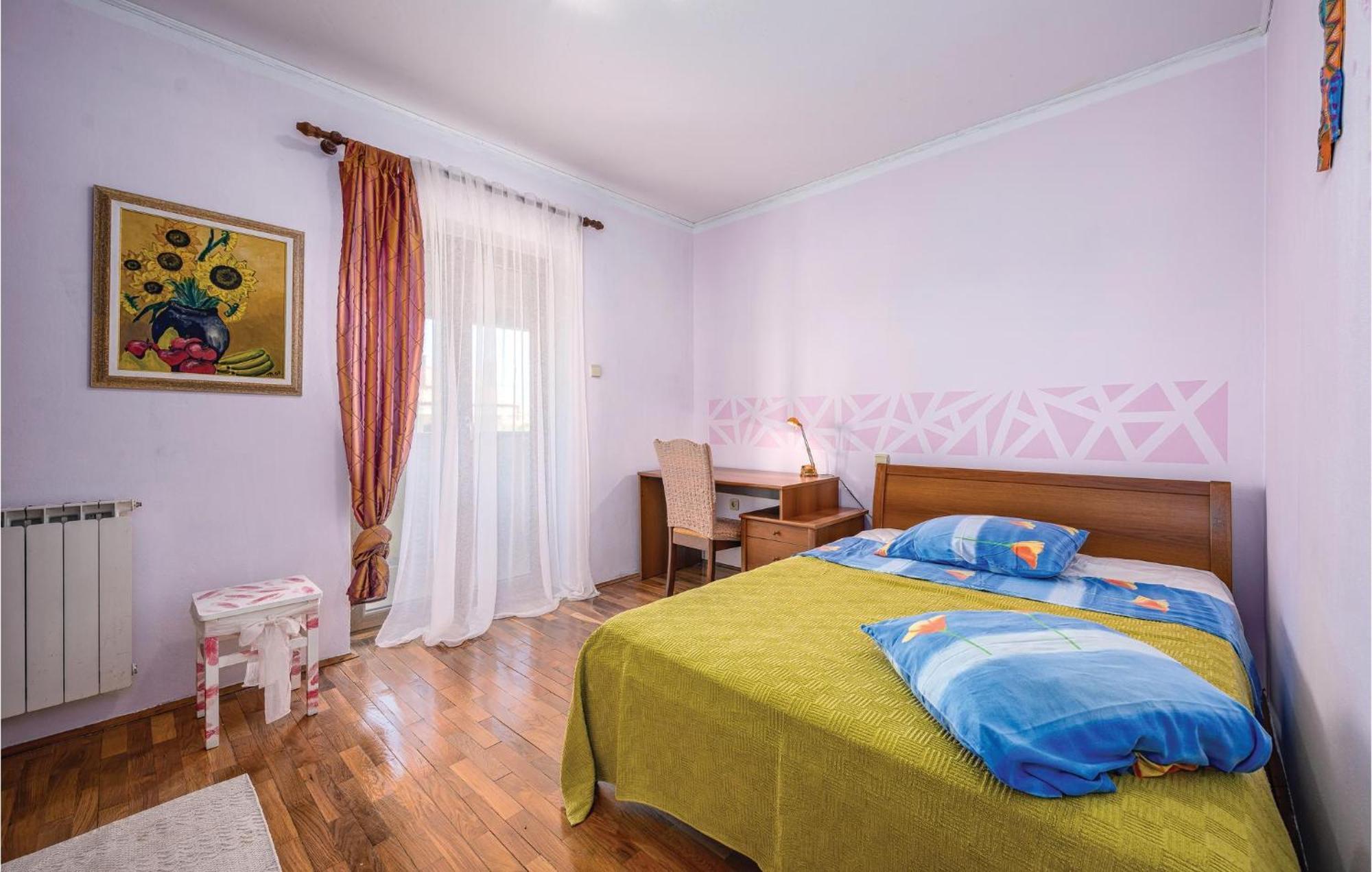 Stunning Apartment In Rovinj With Kitchen Zewnętrze zdjęcie