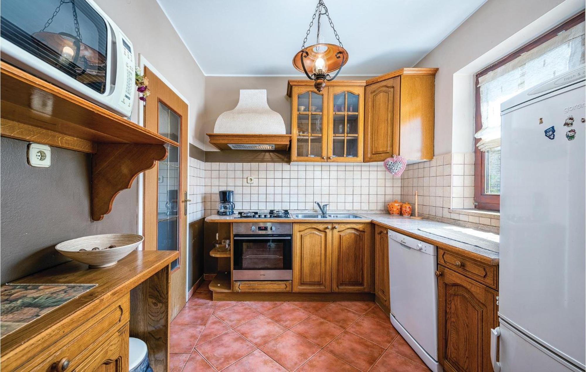 Stunning Apartment In Rovinj With Kitchen Zewnętrze zdjęcie