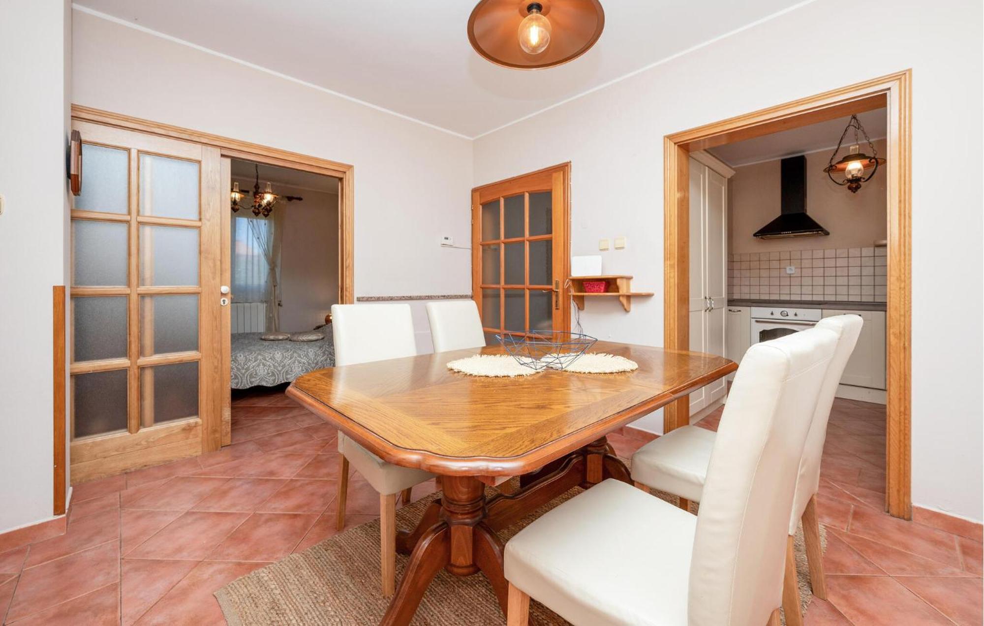 Stunning Apartment In Rovinj With Kitchen Zewnętrze zdjęcie
